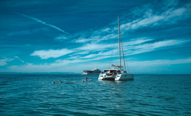 Catamaran Charter vs. Cruise Ship
